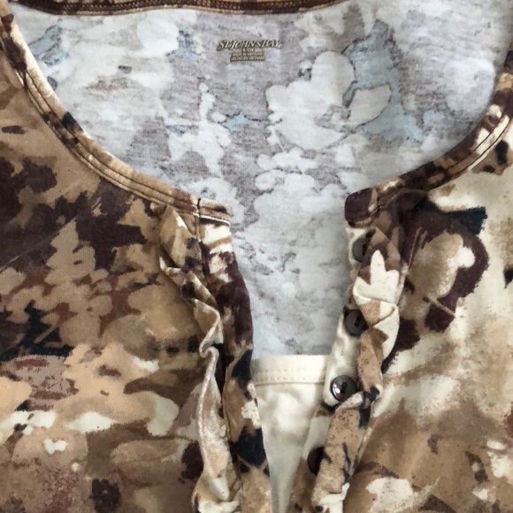 Brown and cream women’s top - Picture 2 of 2